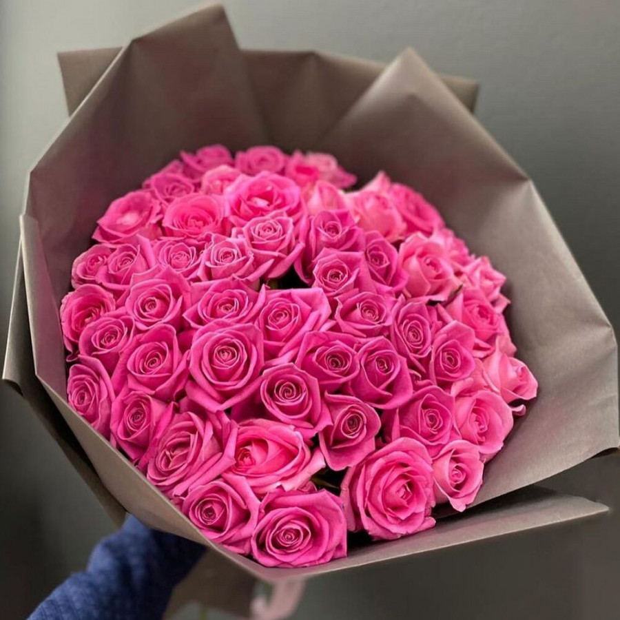 Букет из 51 розовой кенийской розы - фото 2