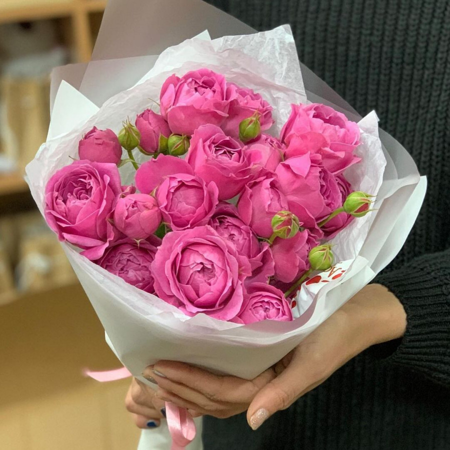 Букет из 5 розовых кустовых пионовидных роз - фото 2